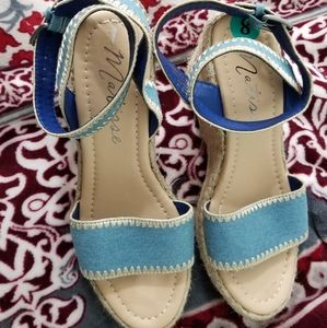 Matisse strappy wedges size 8
